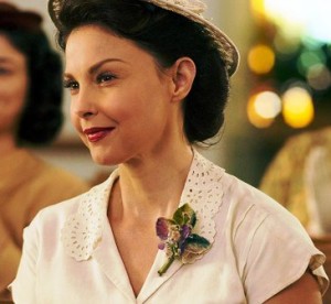 Ashley Judd as Ryan’s mother Louise Wade