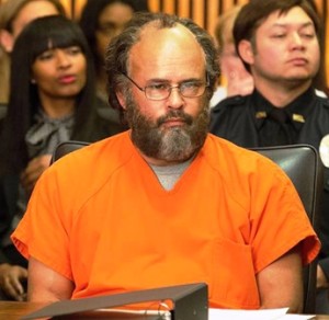 Ariel Castro (Raymond Cruz) in court Photo: Bob Mahoney; Courtesy Lifetime Copyright © 2015 